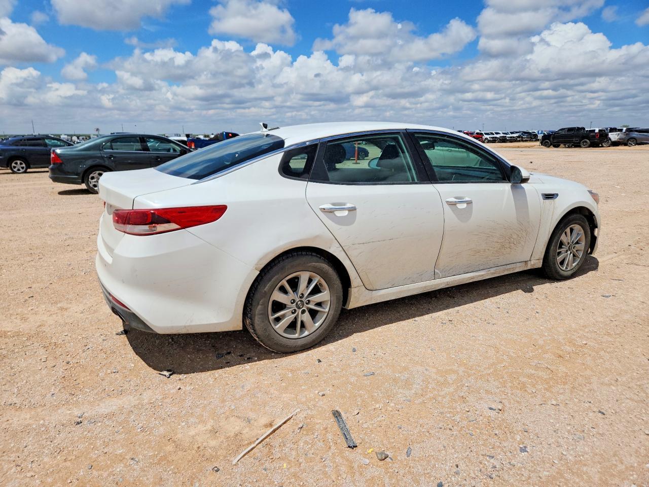 2018 Kia Optima Lx - Фото 3