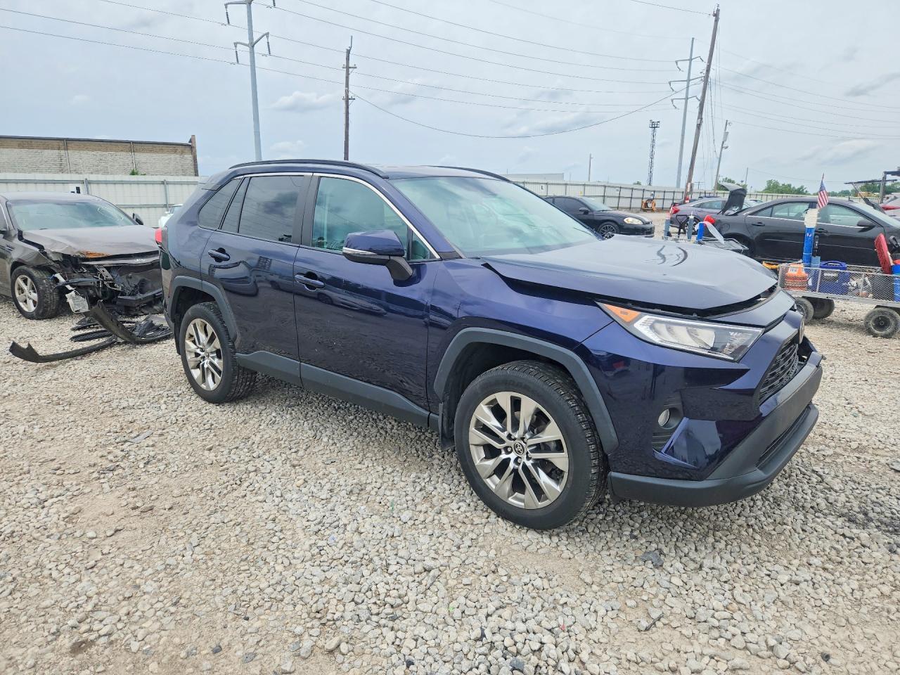2021 Toyota Rav4 Xle Premium - Фото 4