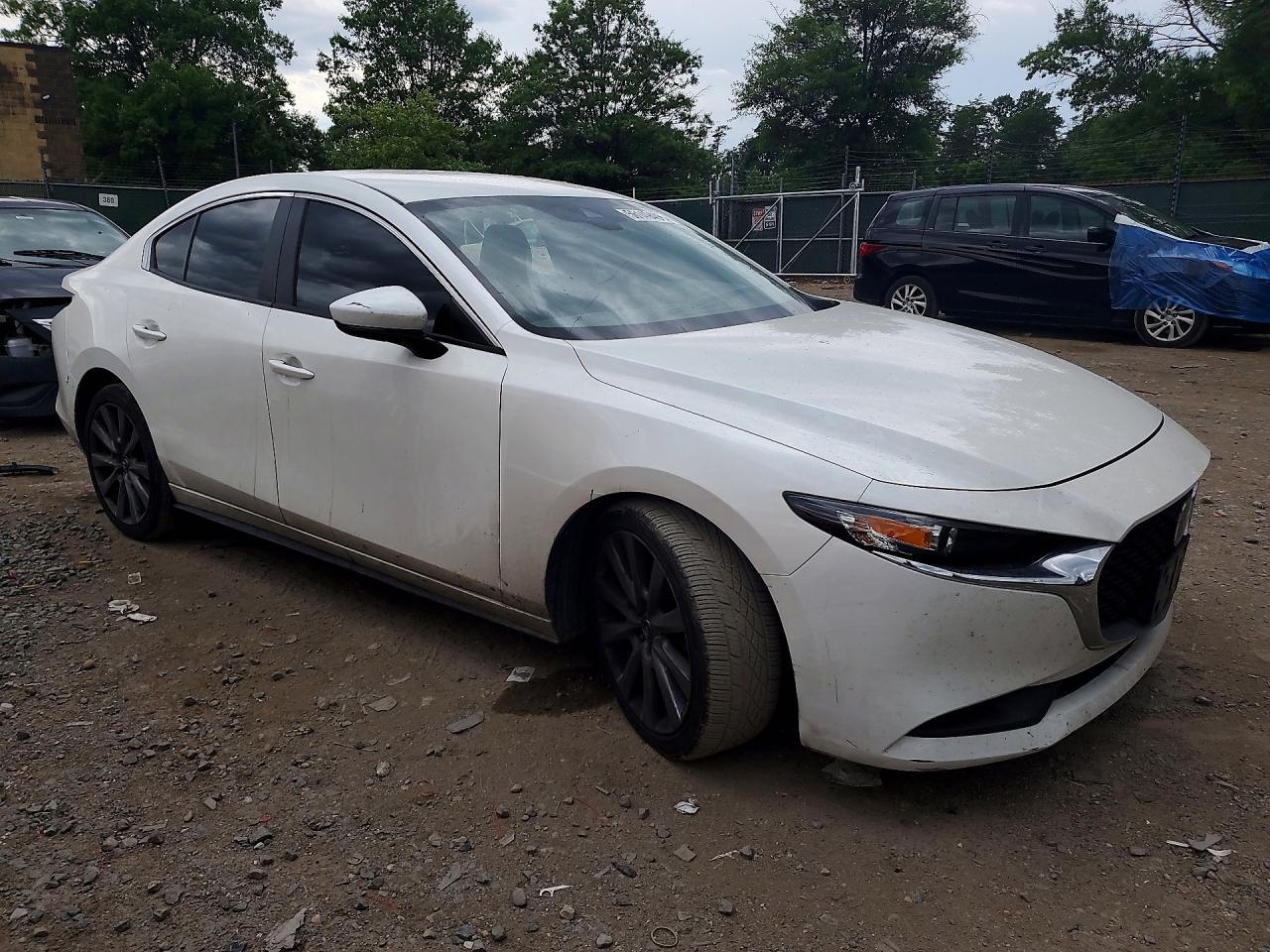 2023 Mazda 3 Select - Image 4