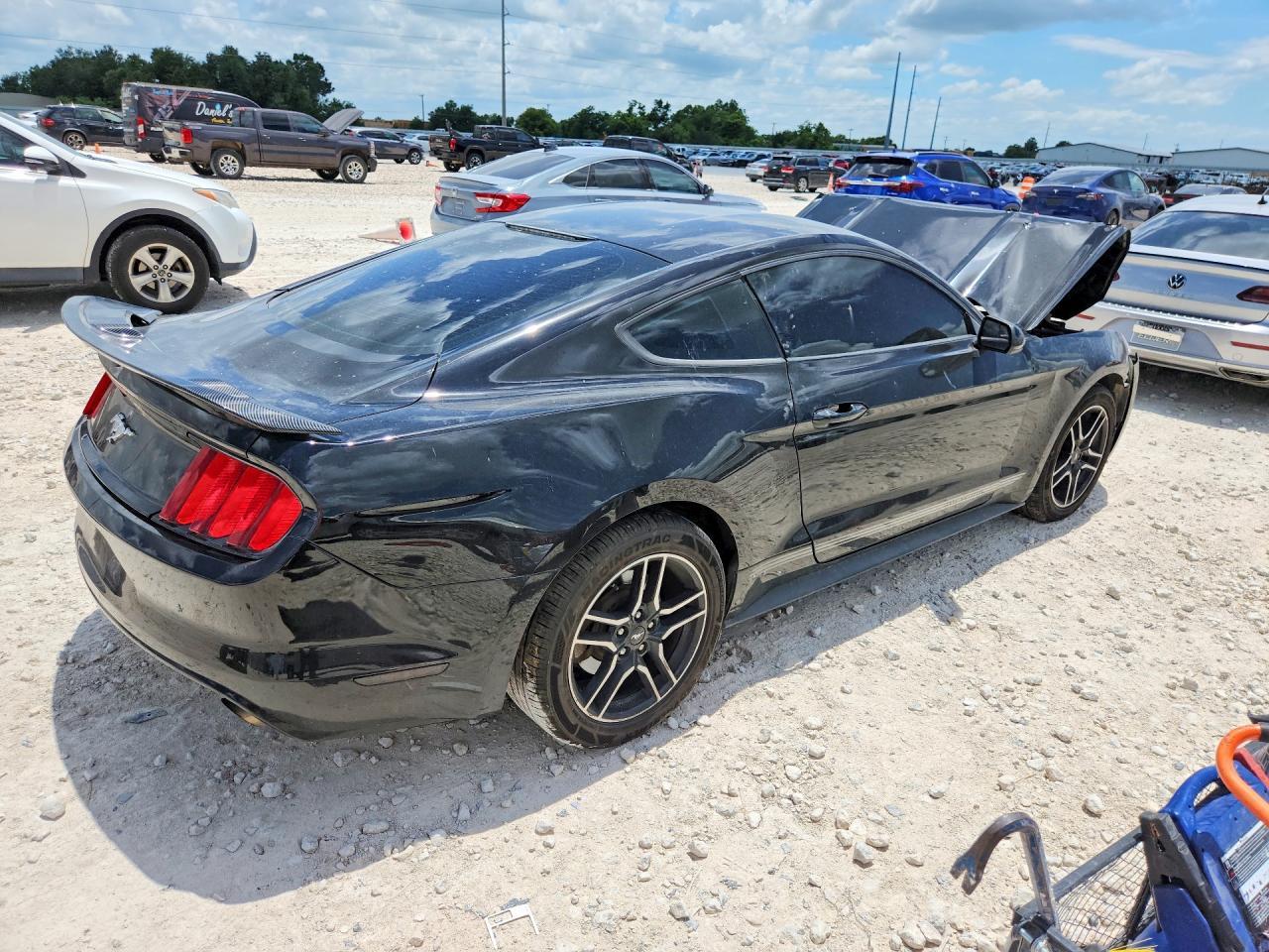 2015 Ford Mustang - Image 3