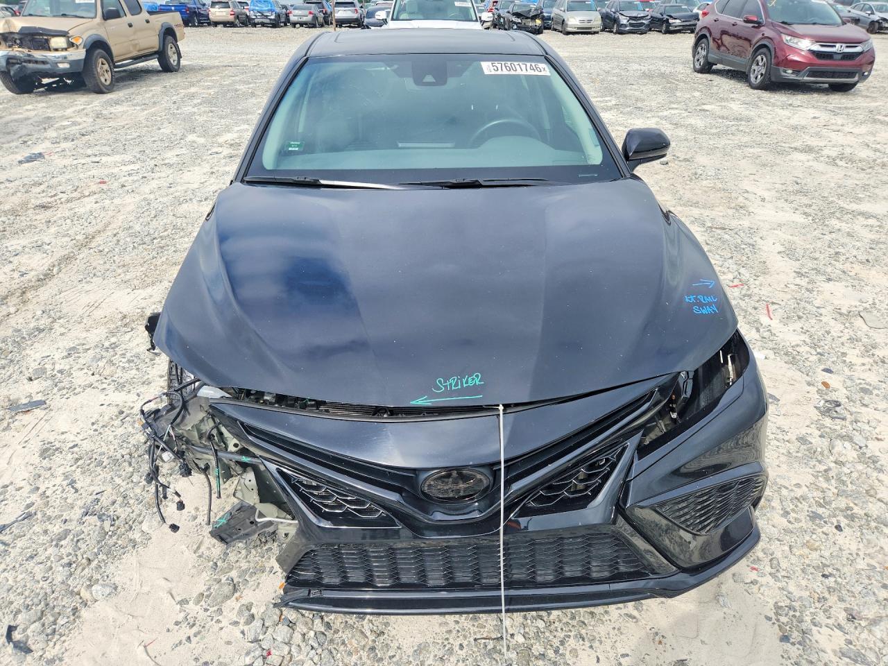 2024 Toyota Camry Se - Фото 5