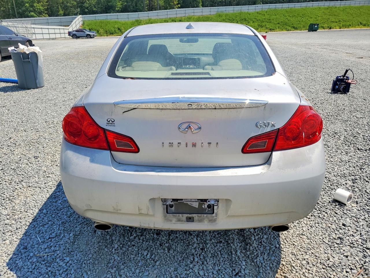 2009 Infiniti G37 Sedan X - Image 6