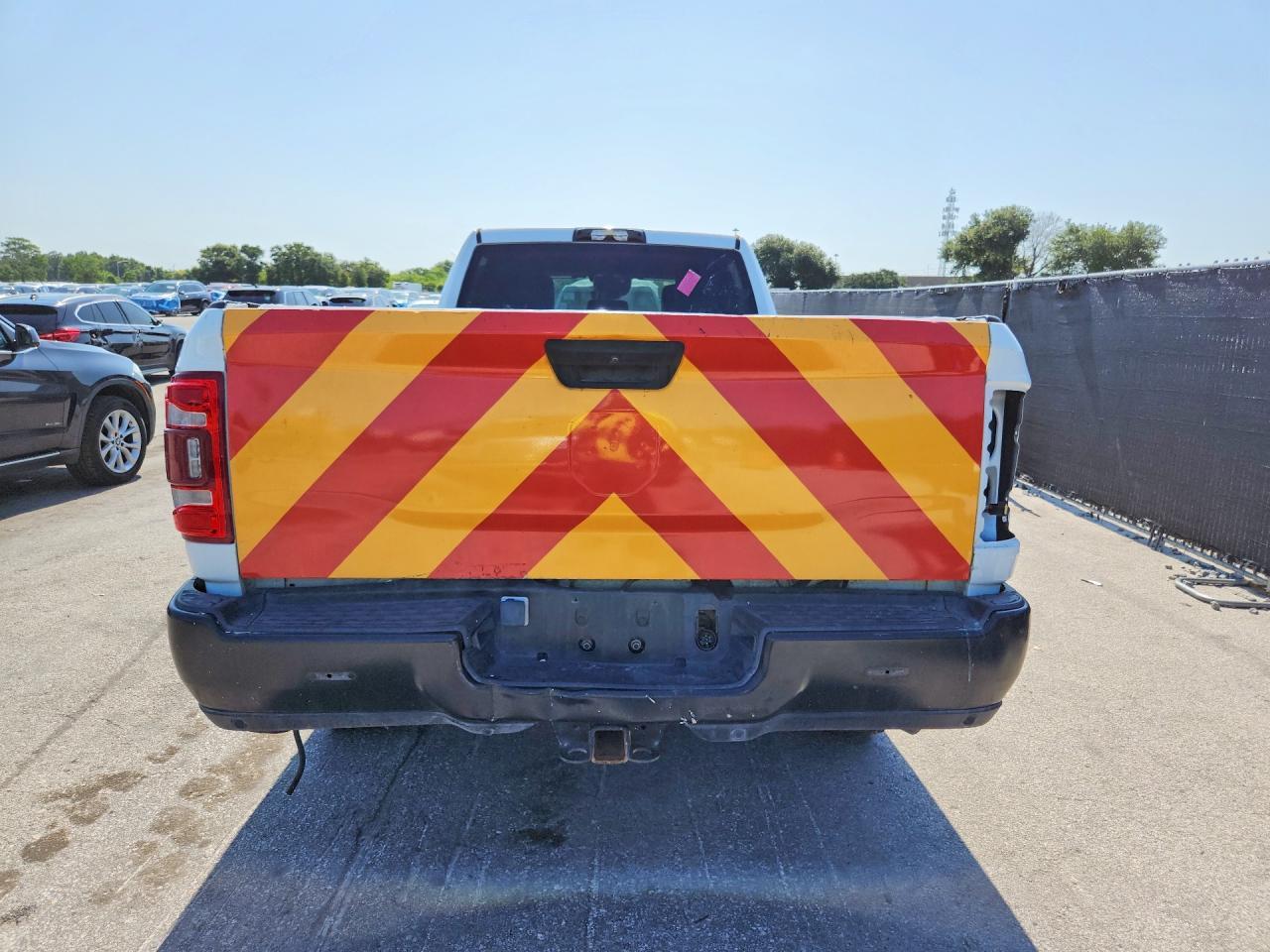 2022 Ram 2500 Tradesman - Фото 6