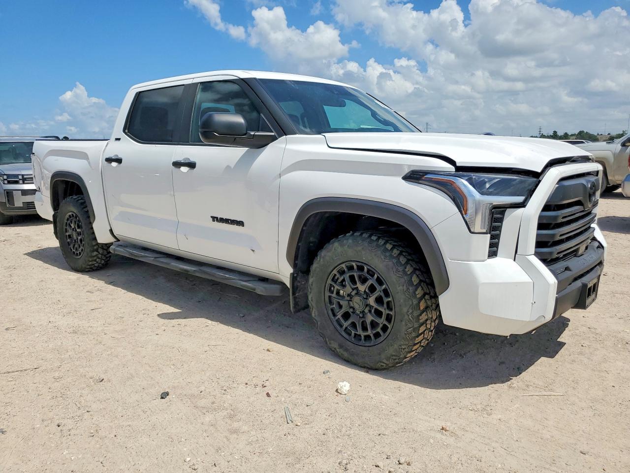2026 Toyota Tundra Sr5 - Image 4