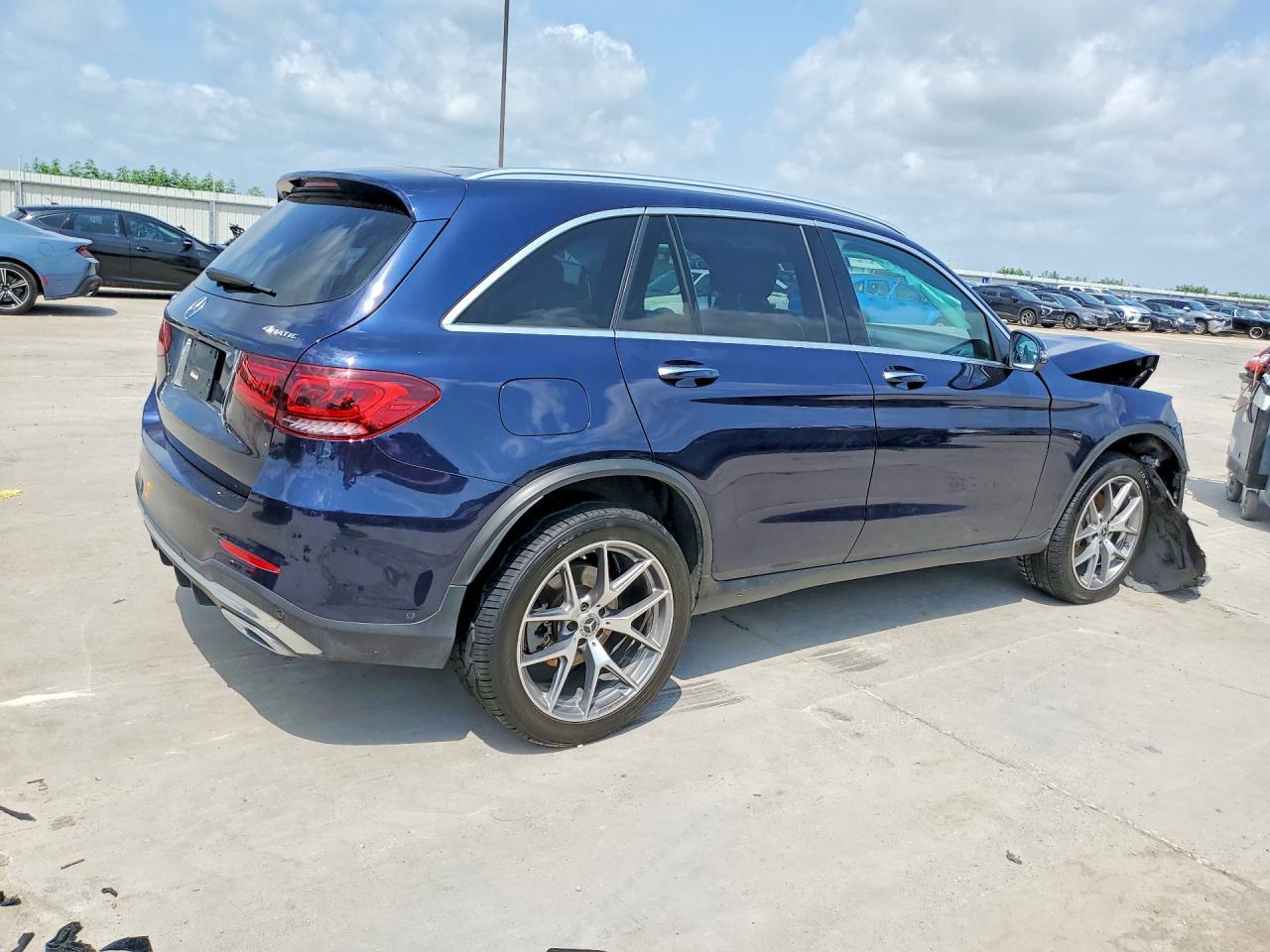 2021 Mercedes-Benz Glc 300 4Matic - Фото 3