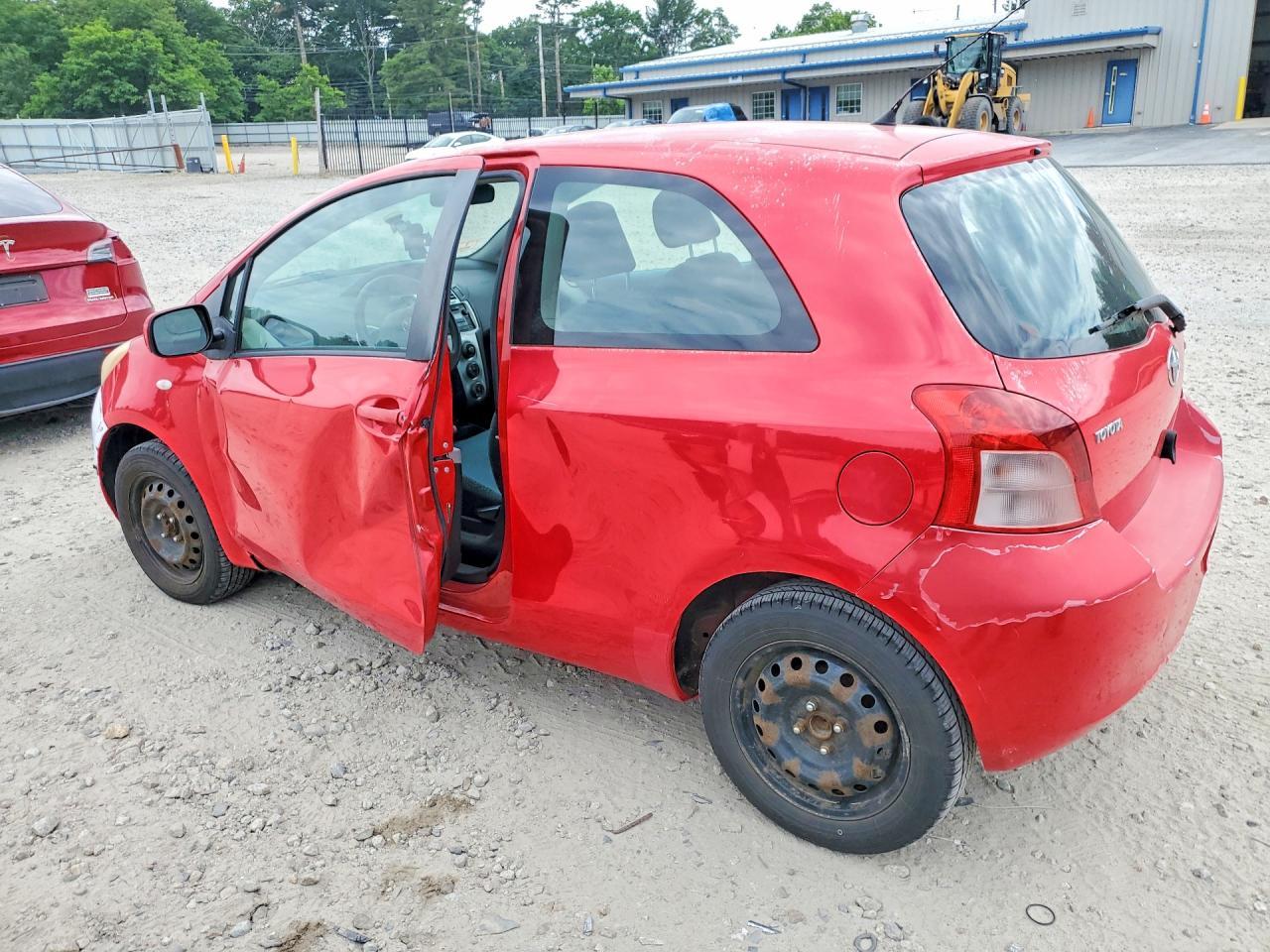 2007 Toyota Yaris Base - Image 2