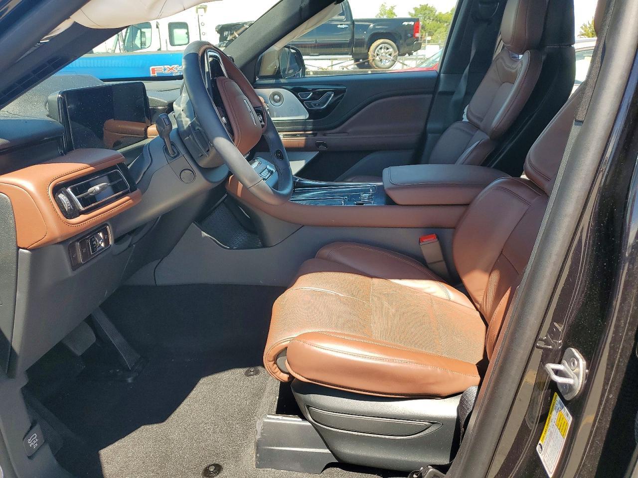 2025 Lincoln Aviator Reserve - Фото 7