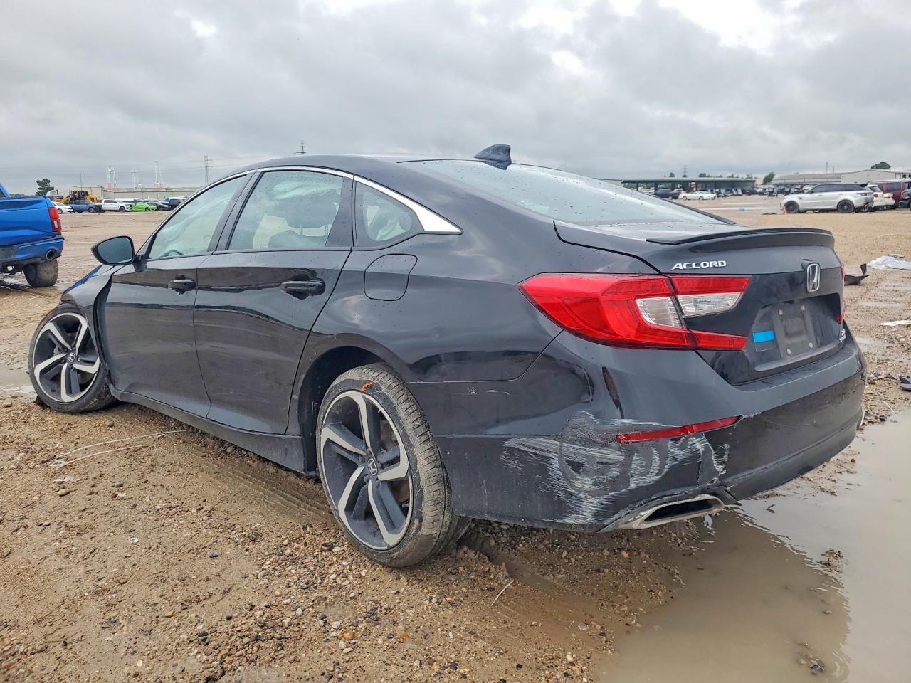2022 Honda Accord Sport - Фото 2