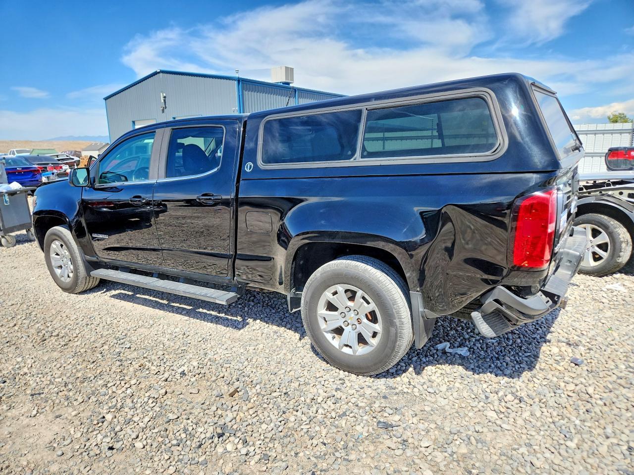 2017 Chevrolet Colorado Lt - Image 2