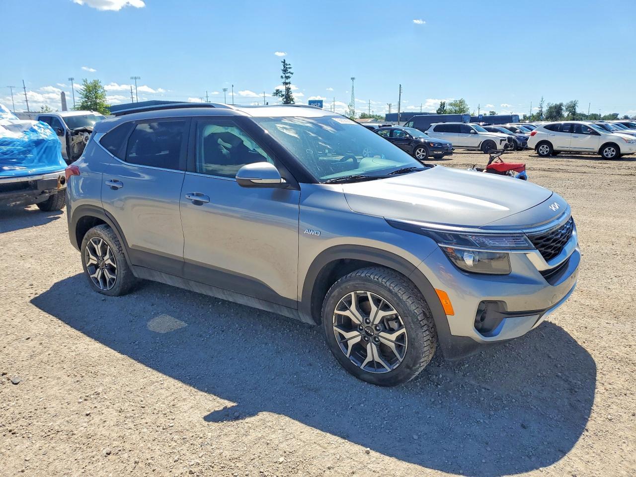 2023 Kia Seltos Ex - Image 4