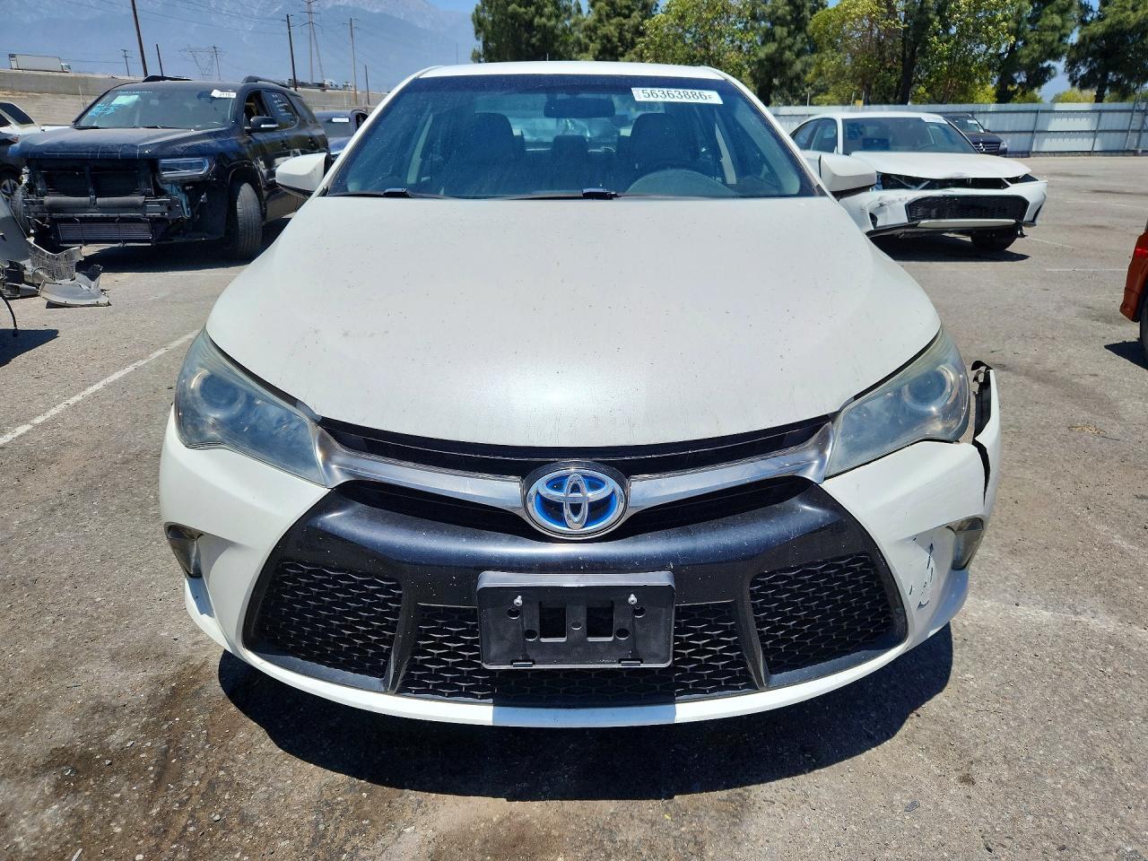 2015 Toyota Camry Hybrid Se - Image 5