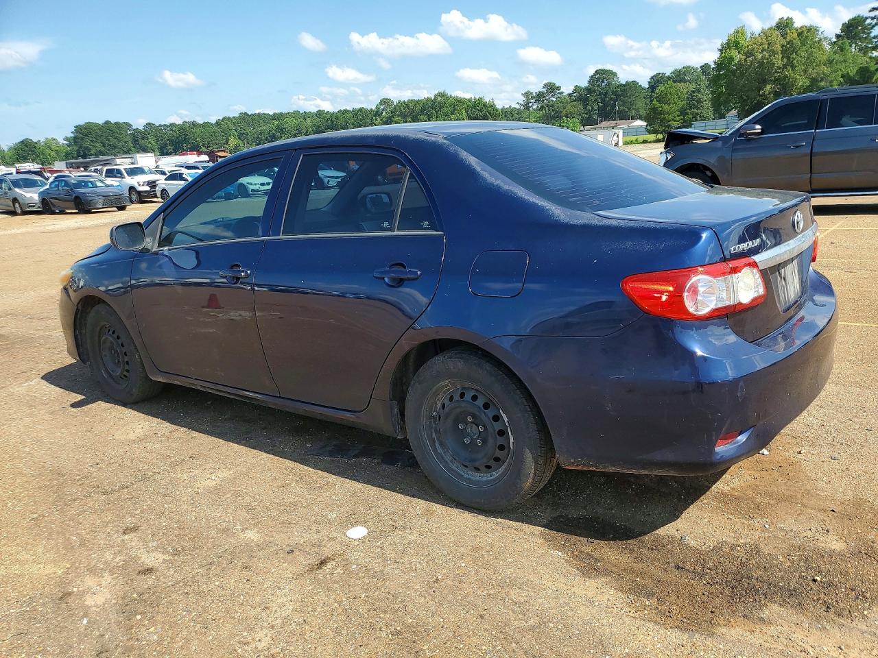 2013 Toyota Corolla L - Фото 2