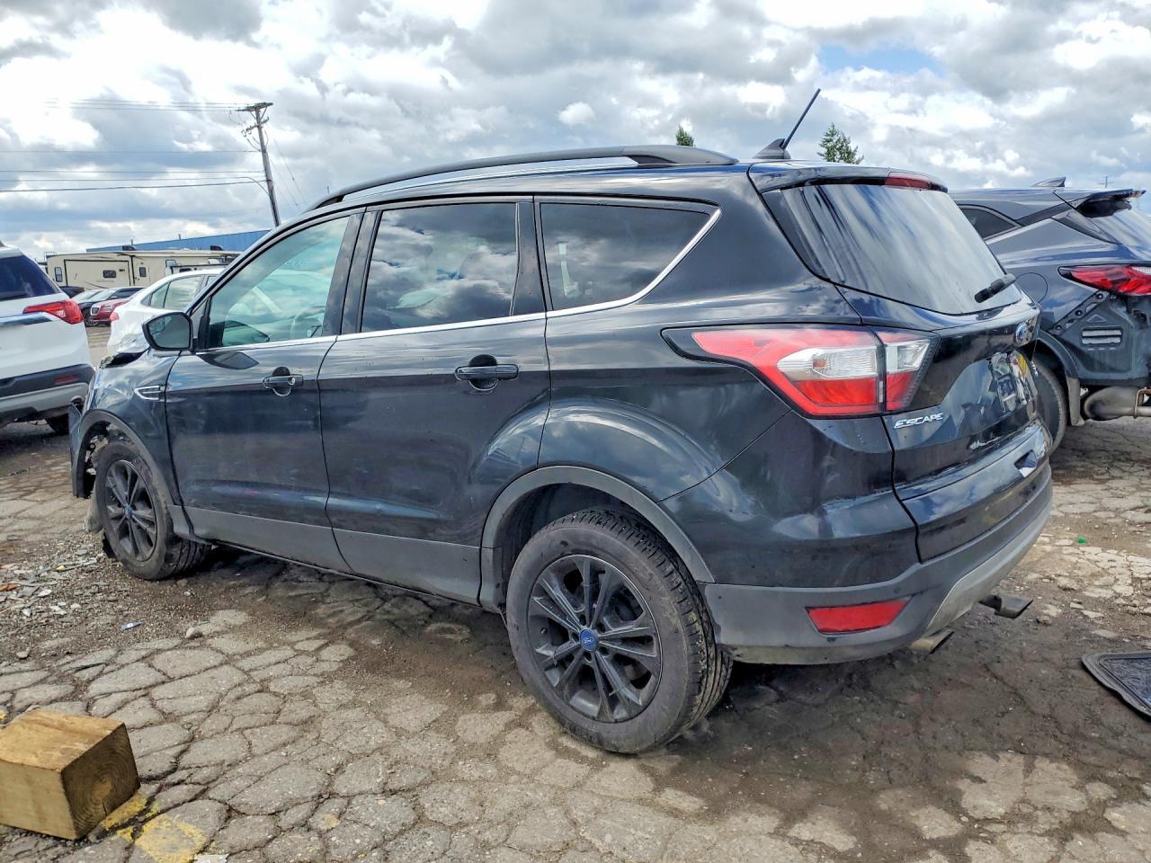 2018 Ford Escape Sel - Фото 2