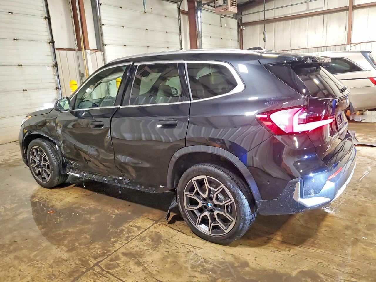 2026 BMW X1 xDrive28I - Фото 2
