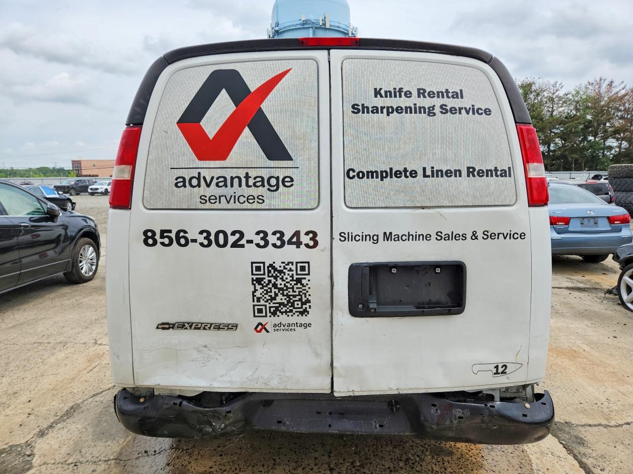 2018 Chevrolet Express 2500 Delivery Van - Image 6