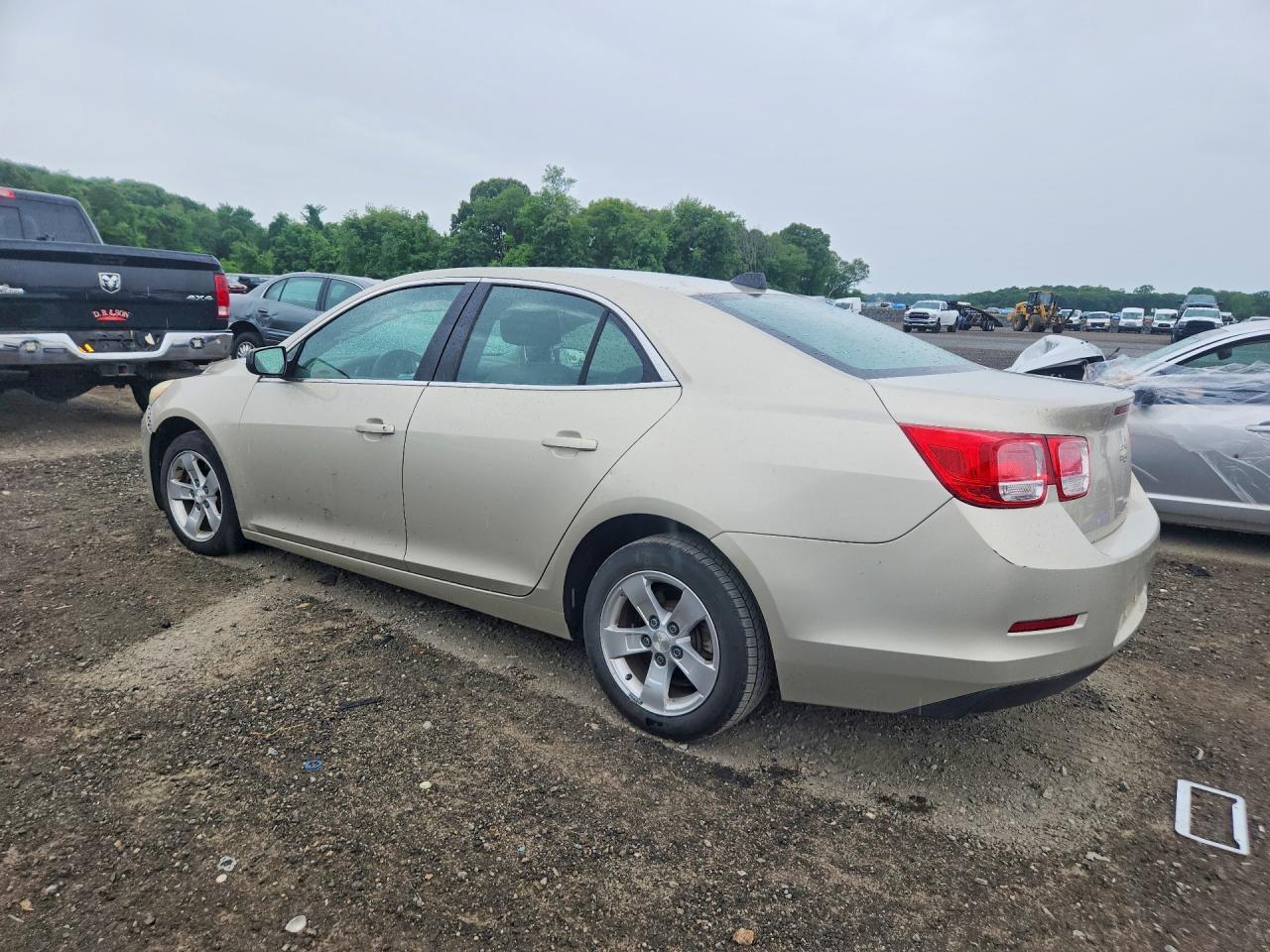 2014 Chevrolet Malibu Ls - Фото 2