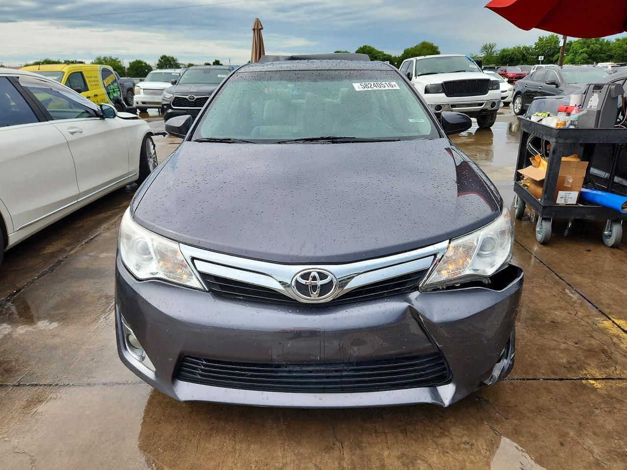 2012 Toyota Camry Xle - Image 5