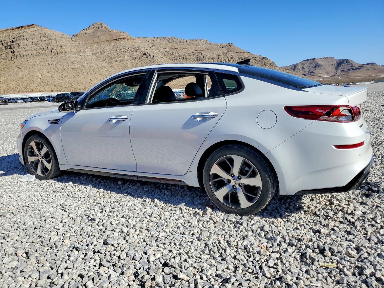 2019 Kia Optima S - Image 2
