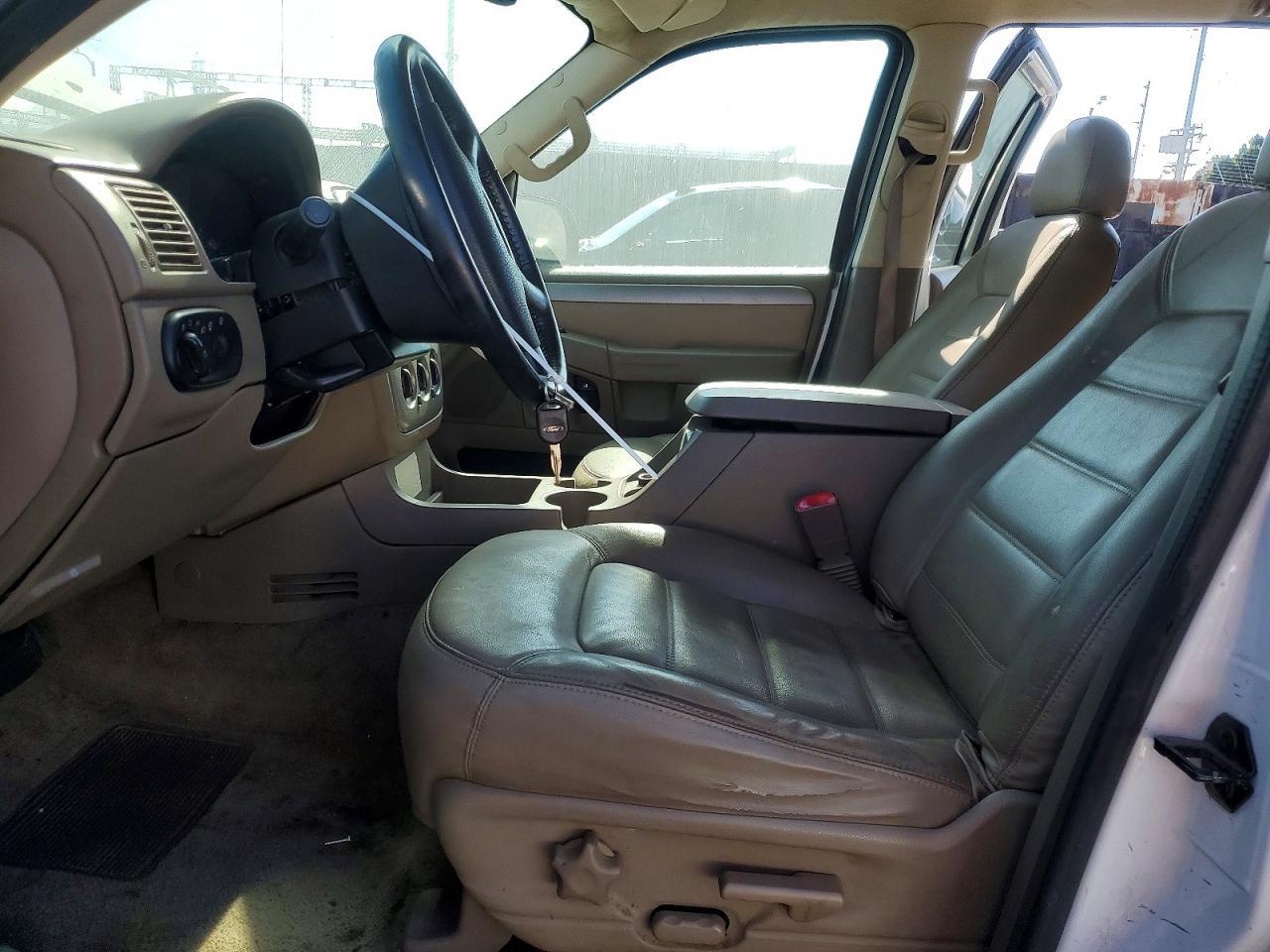 2003 Ford Explorer Xlt - Image 7
