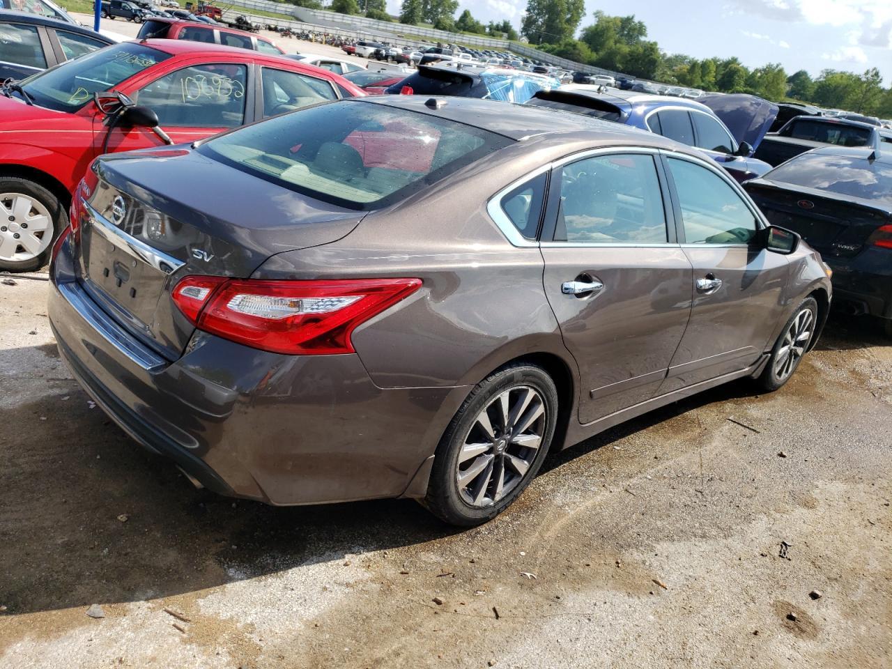 2017 Nissan Altima 2.5 - Фото 3
