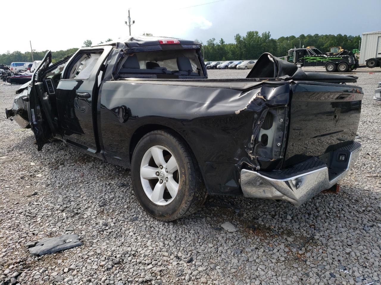 2019 Ram 1500 Classic Slt - Фото 2