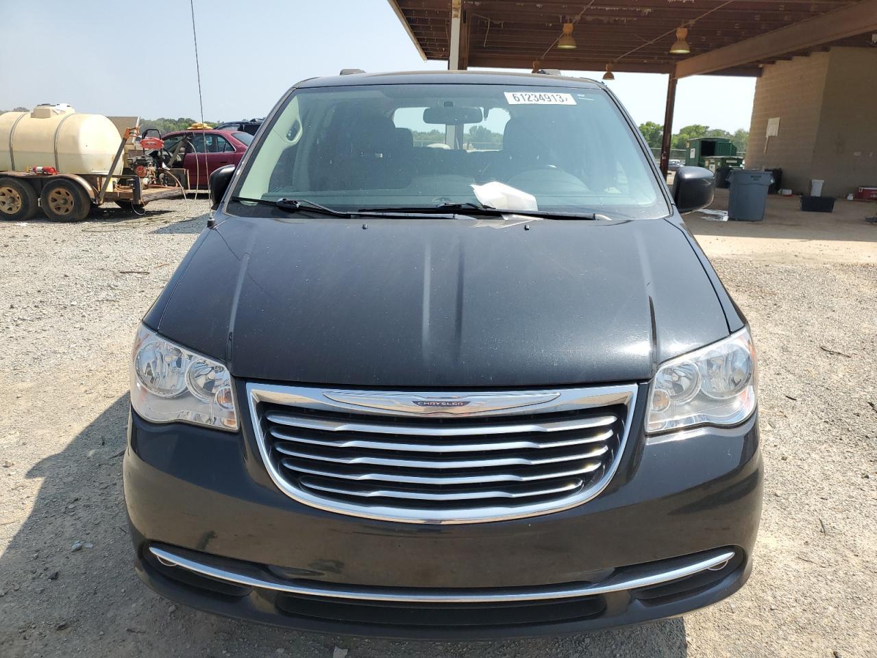 2016 Chrysler Town & Country Touring - Фото 5