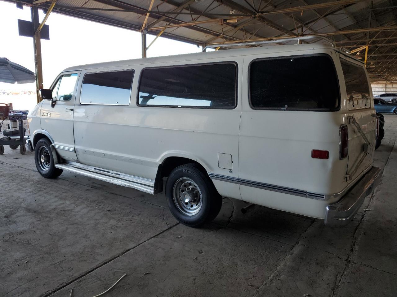 1986 Dodge Ram Wagon B350 - Image 2