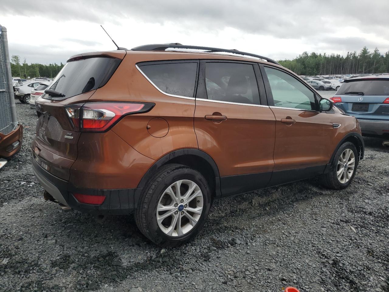 2017 Ford Escape Se - Фото 3