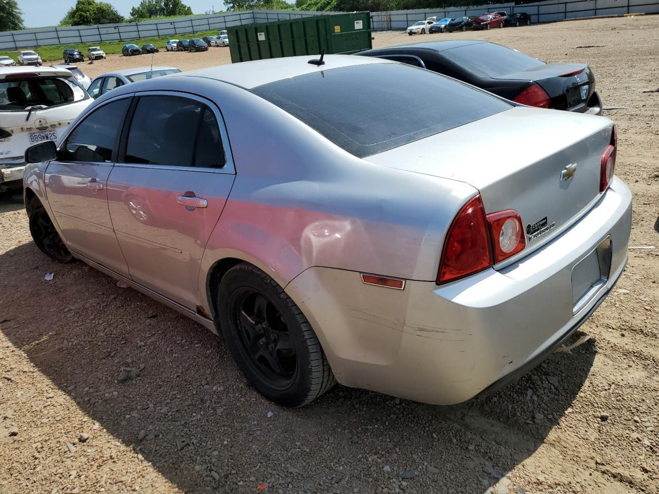 2010 Chevrolet Malibu 1Lt - Image 2