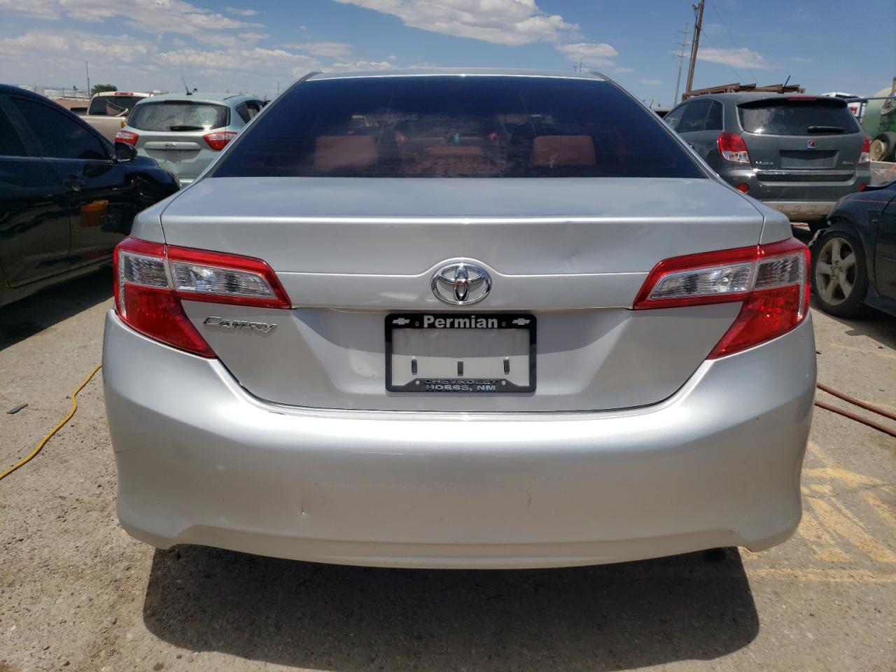 2012 Toyota Camry Base - Фото 6