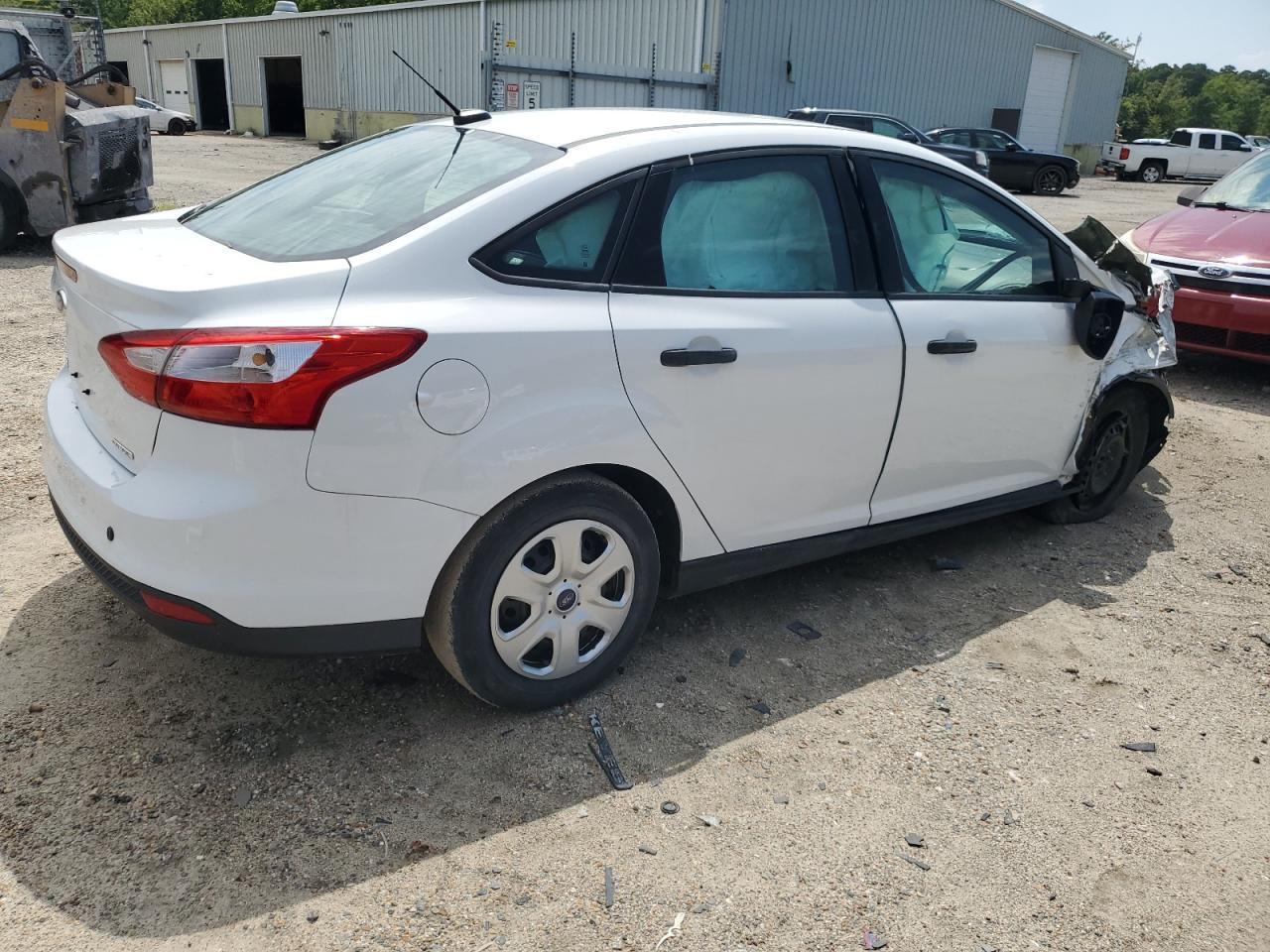 2014 Ford Focus S - Image 3