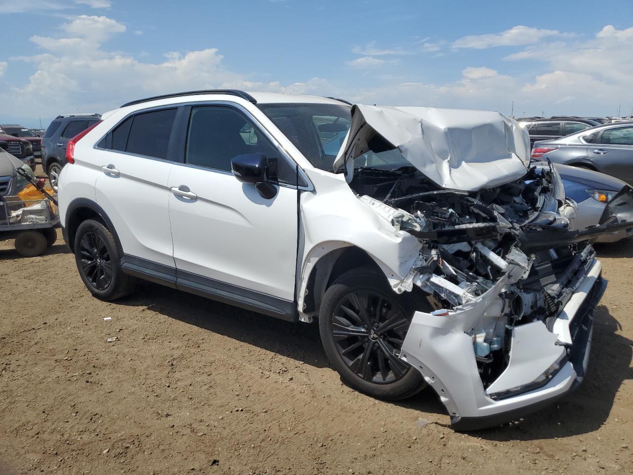 2019 Mitsubishi Eclipse Cross Le - Image 4