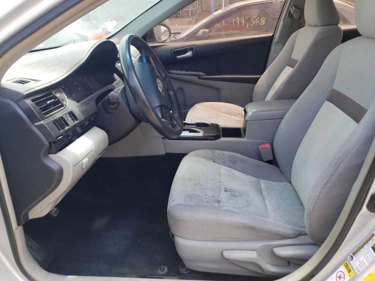 2012 Toyota Camry Base - Фото 7