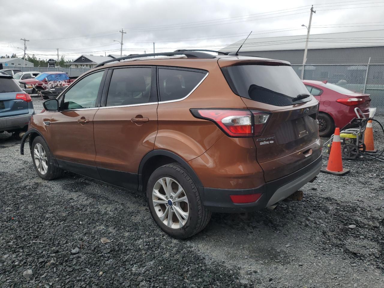 2017 Ford Escape Se - Фото 2