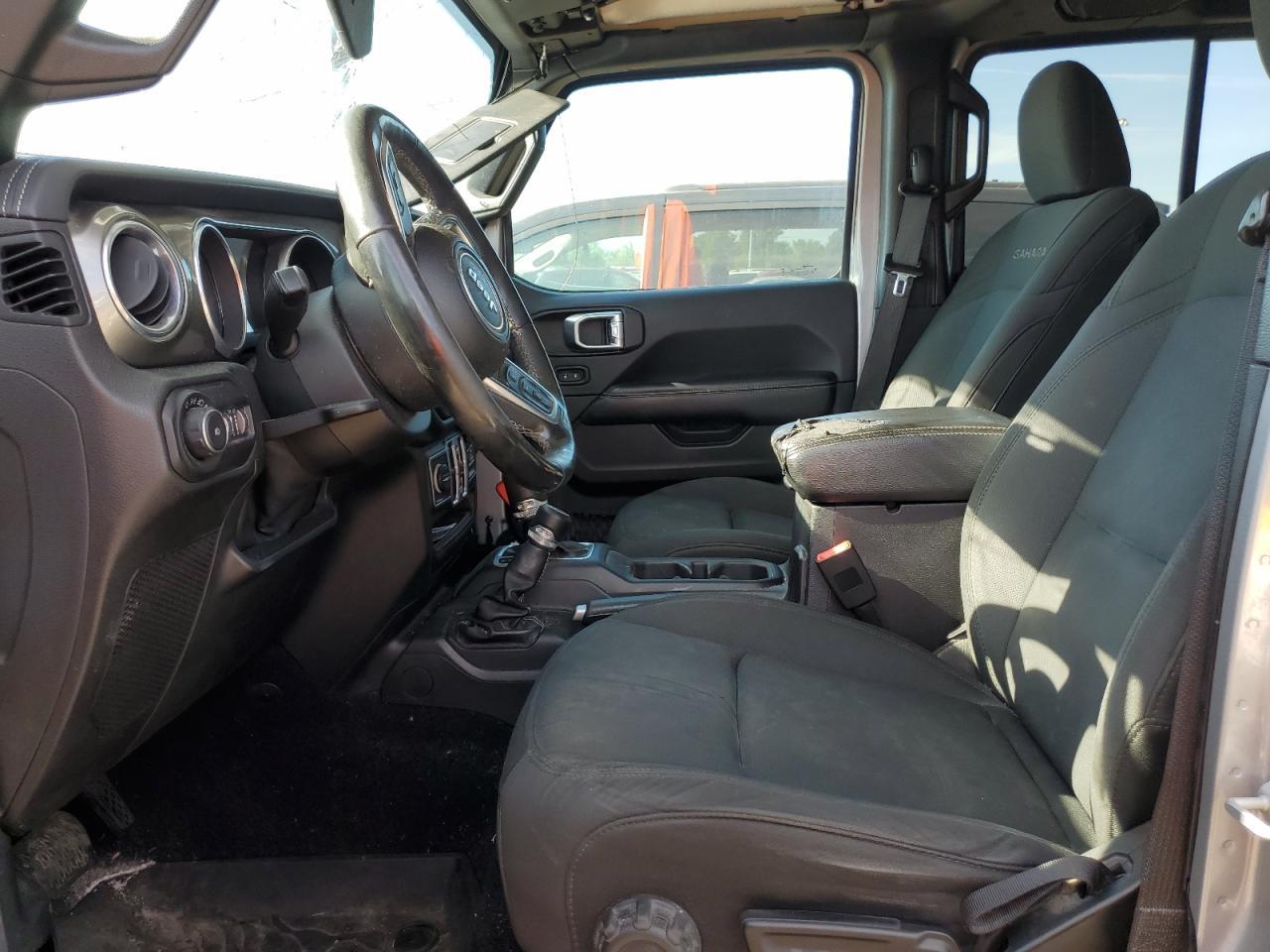 2018 Jeep Wrangler Unlimited Sahara - Image 7