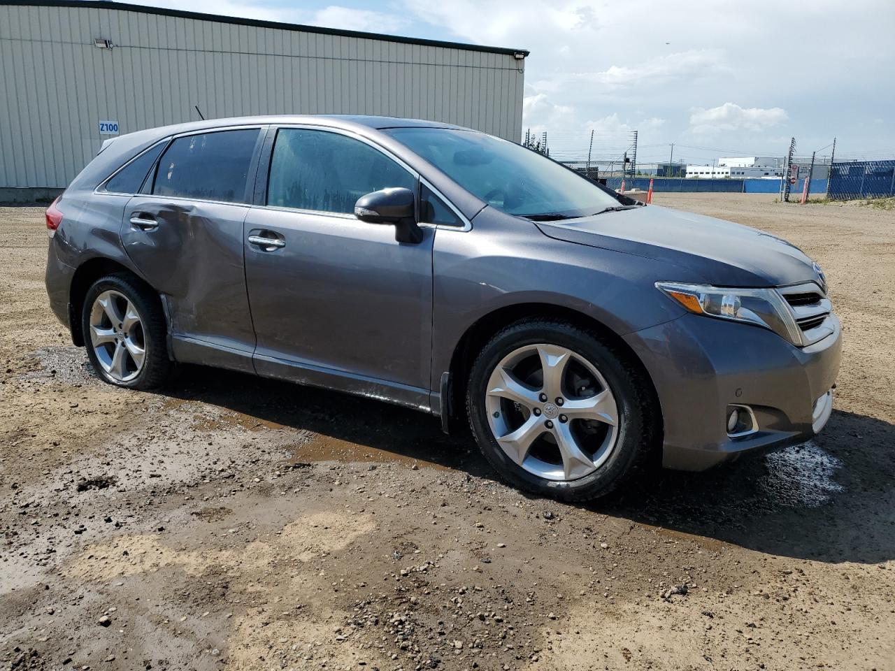 2016 Toyota Venza Xle - Image 4
