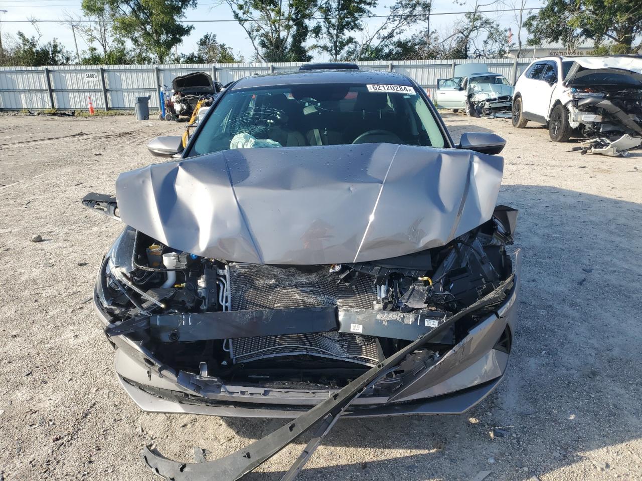 2022 Hyundai Elantra Sel - Image 5