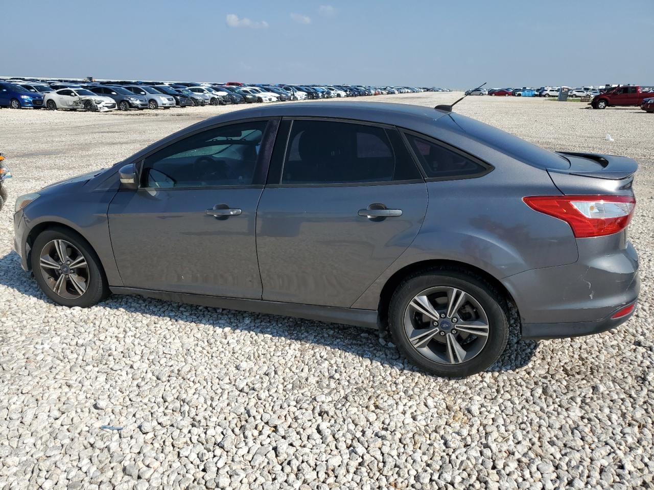 2014 Ford Focus Se - Image 2
