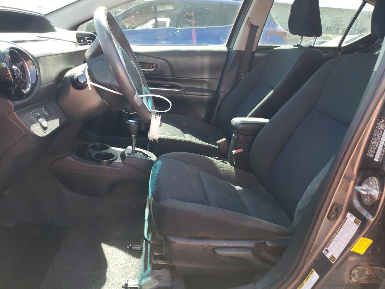 2015 Toyota Prius C - Image 7