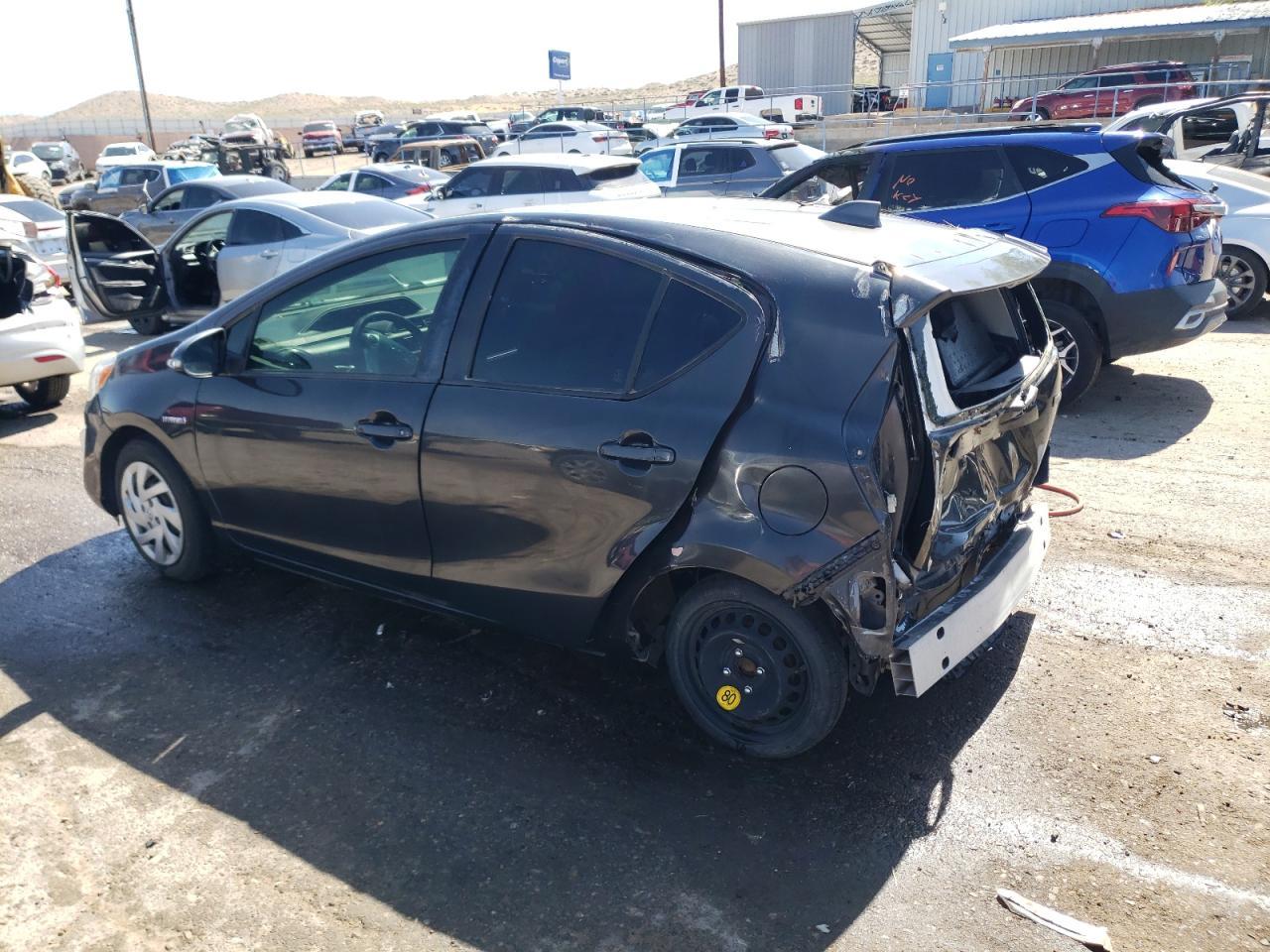 2015 Toyota Prius C - Image 2