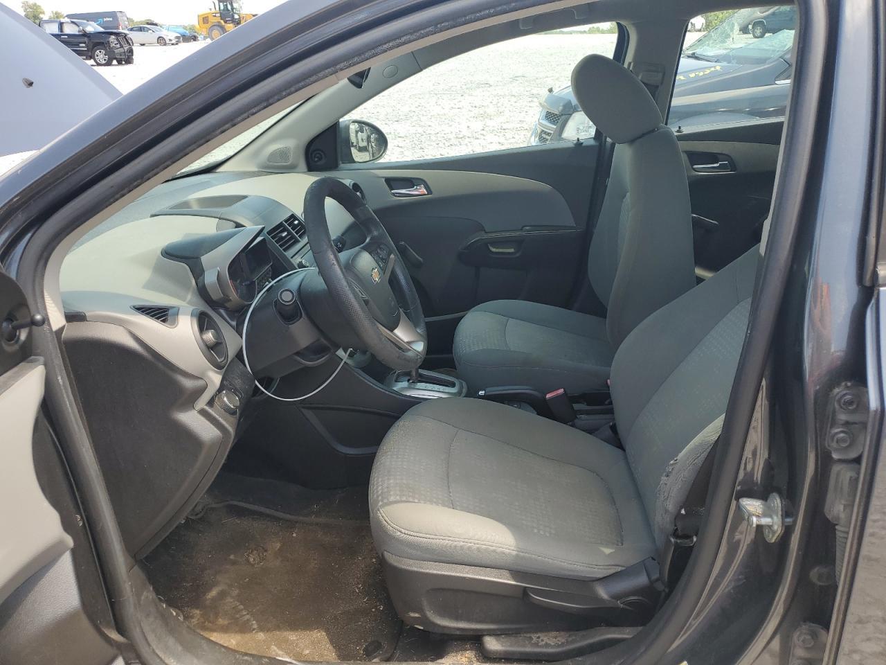 2013 Chevrolet Sonic Ls - Image 7