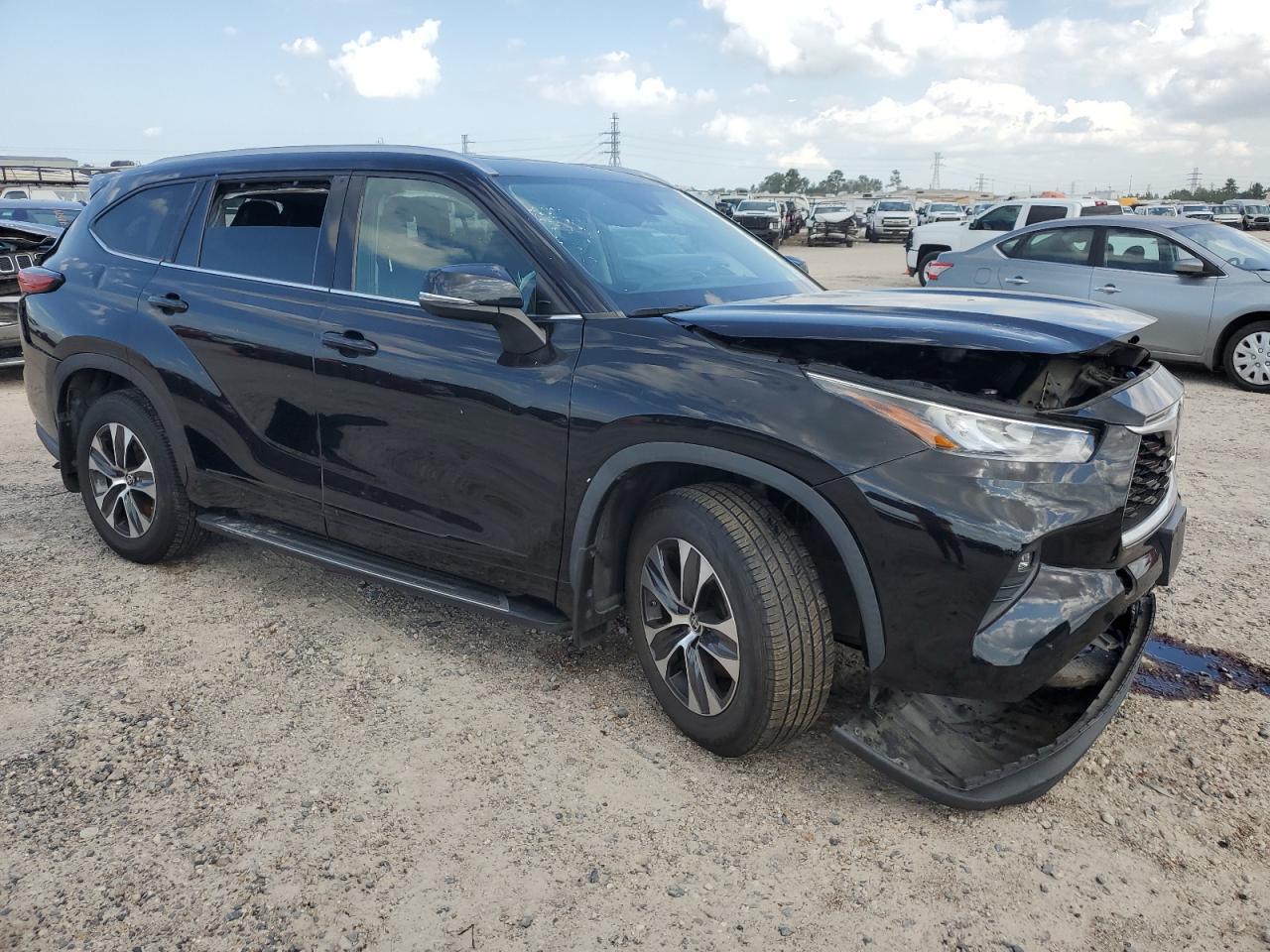 2020 Toyota Highlander Xle - Image 4