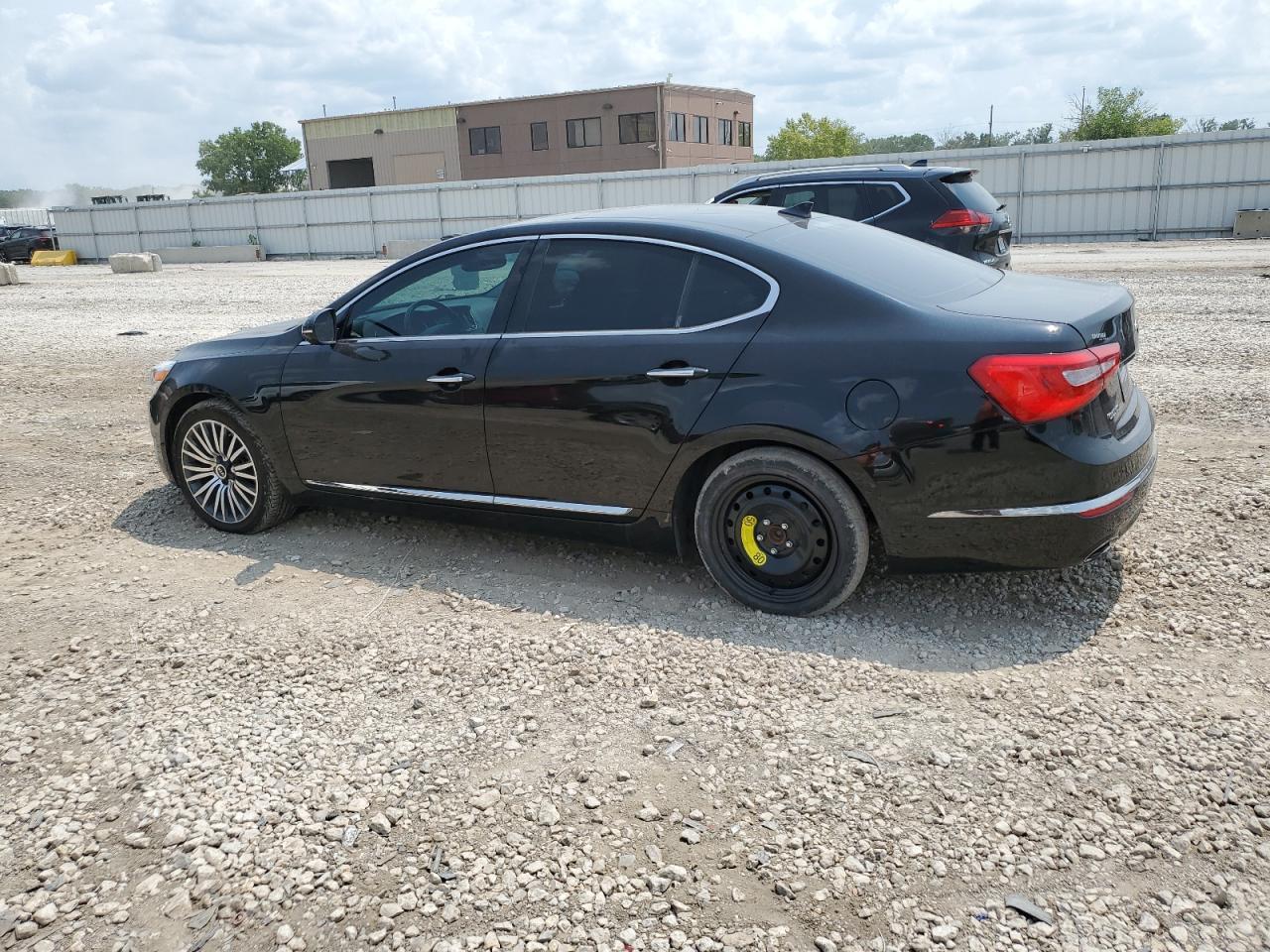 2015 Kia Cadenza Premium - Image 2