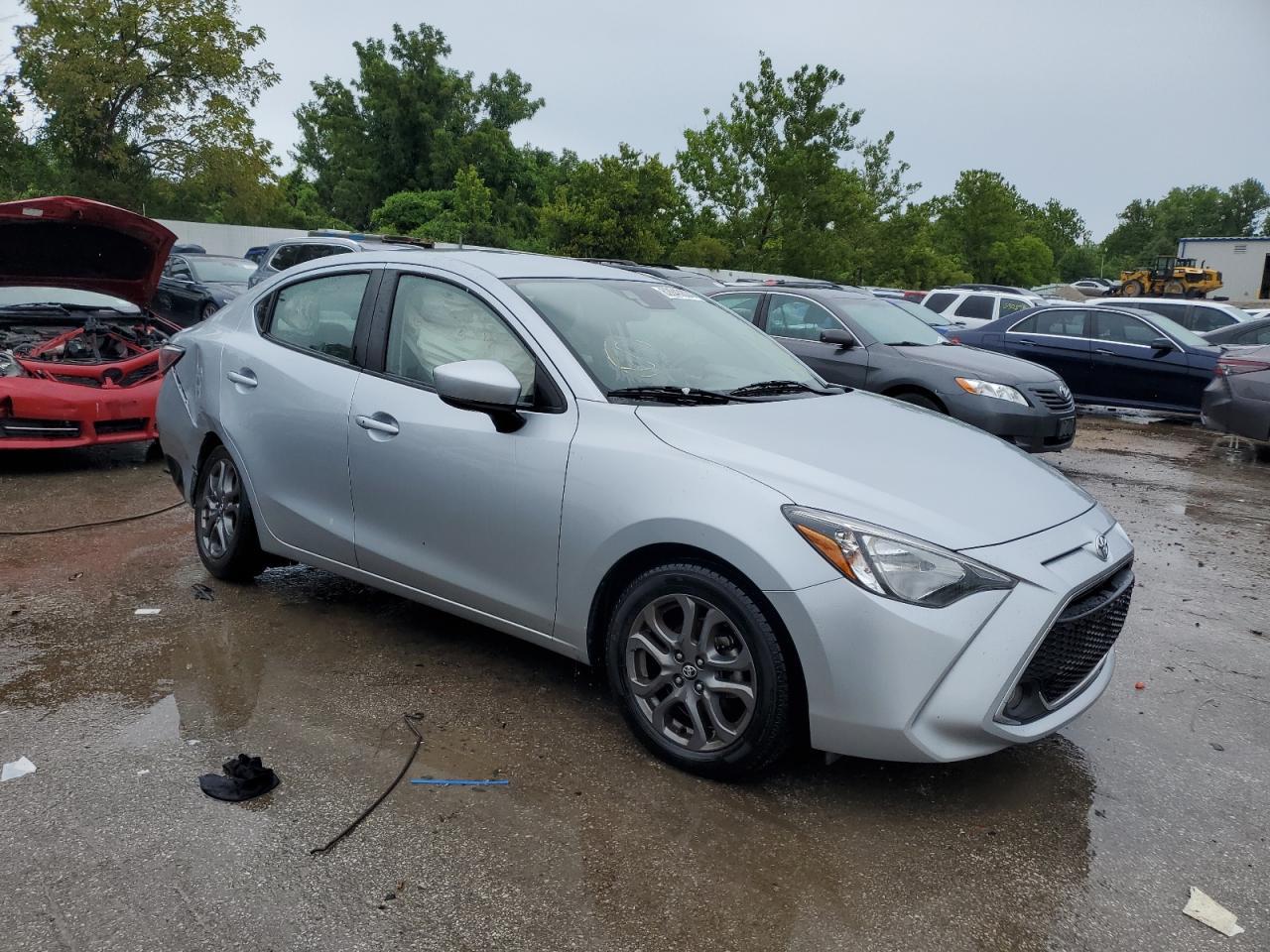 2019 Toyota Yaris L - Фото 4
