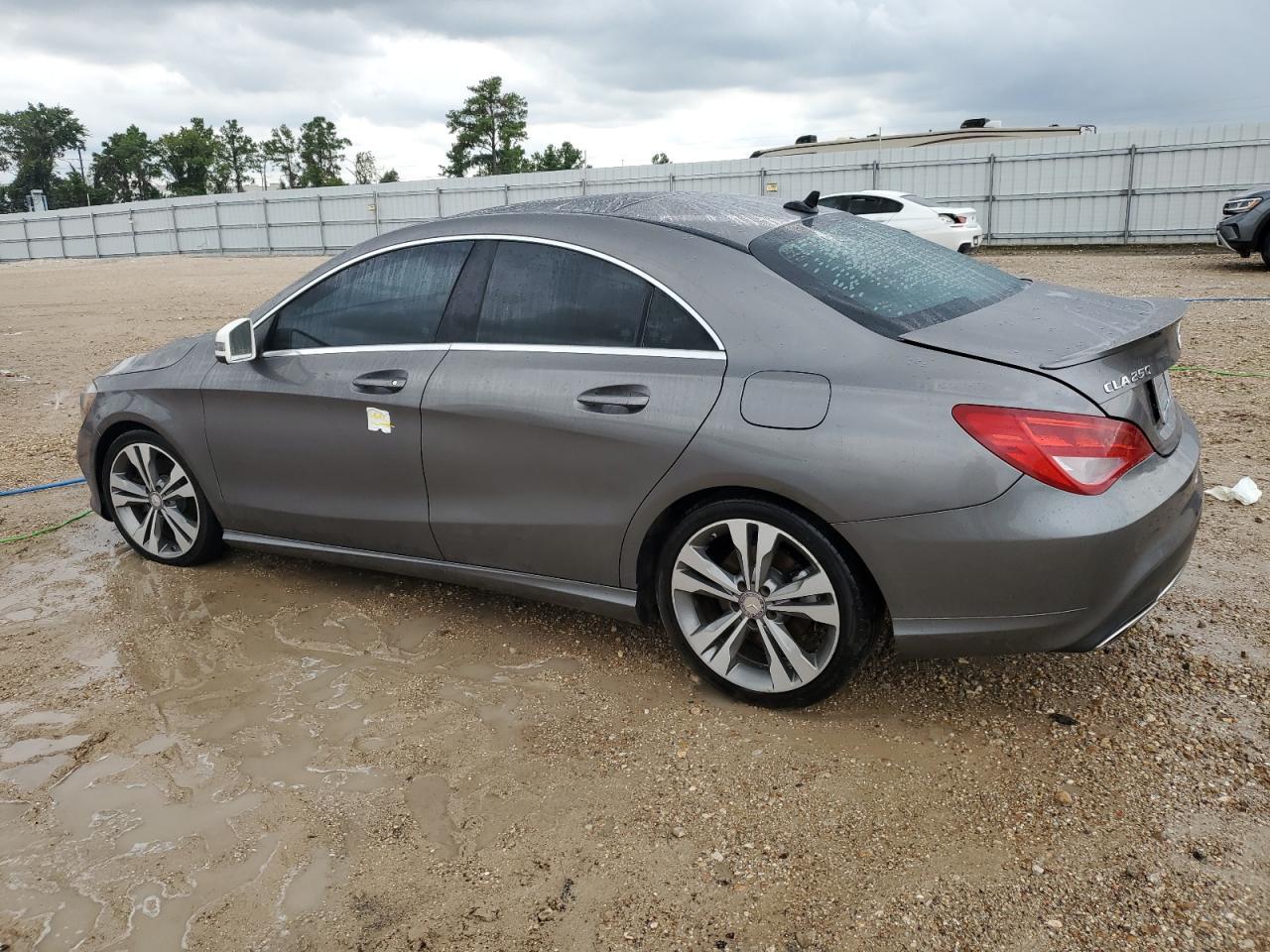 2017 Mercedes-Benz Cla 250 - Фото 2