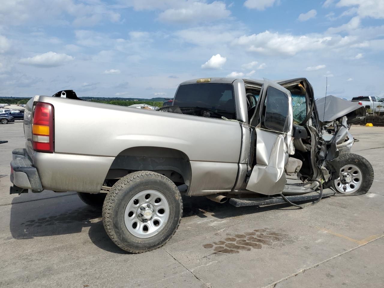 2000 Chevrolet Silverado C1500 - Фото 3