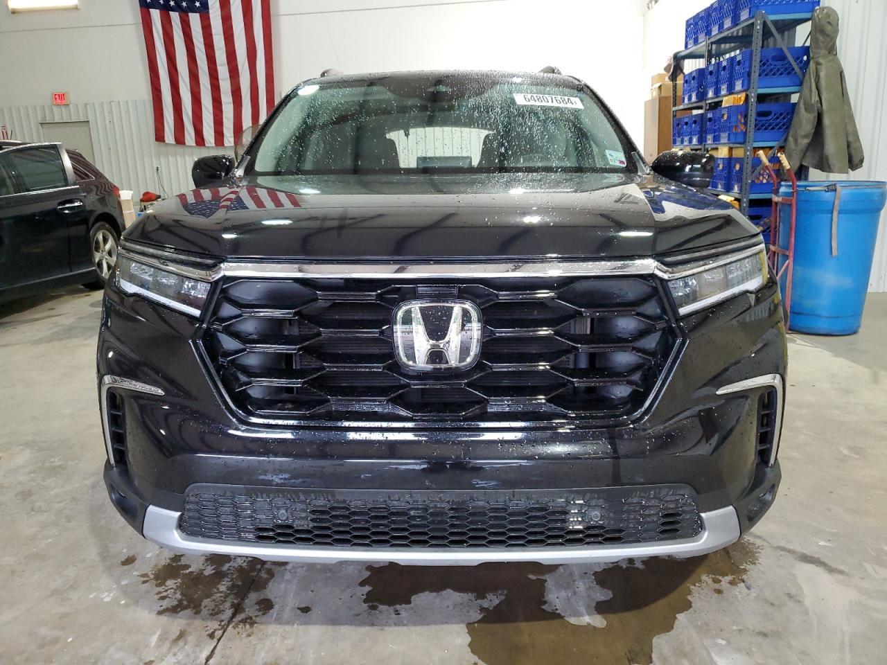 2023 Honda Pilot Touring - Image 5