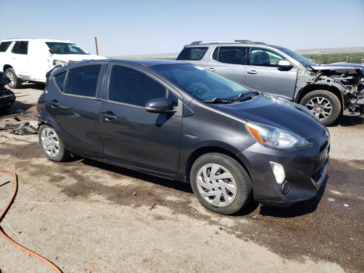 2015 Toyota Prius C - Image 4