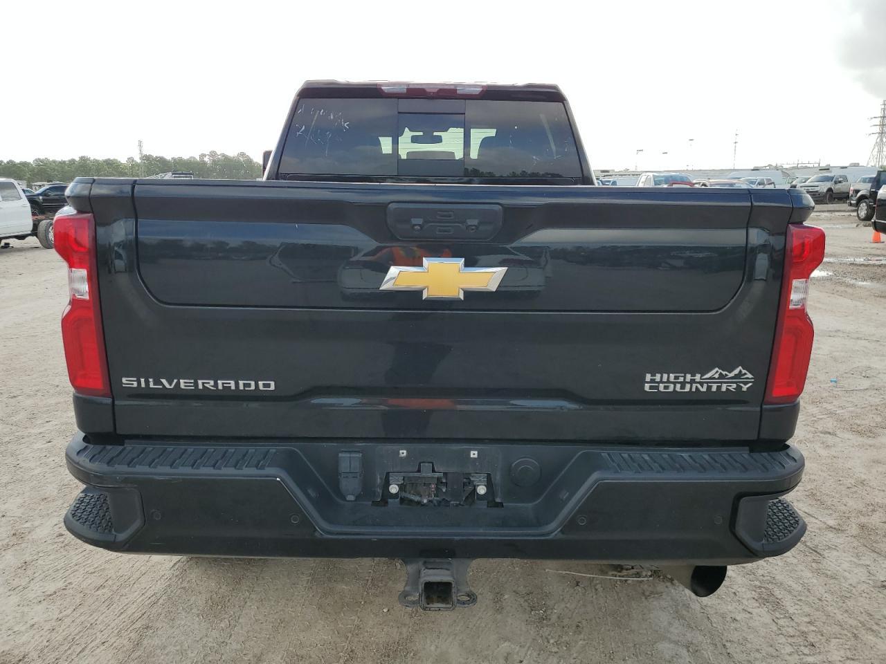 2022 Chevrolet Silverado K2500 High Country - Image 6