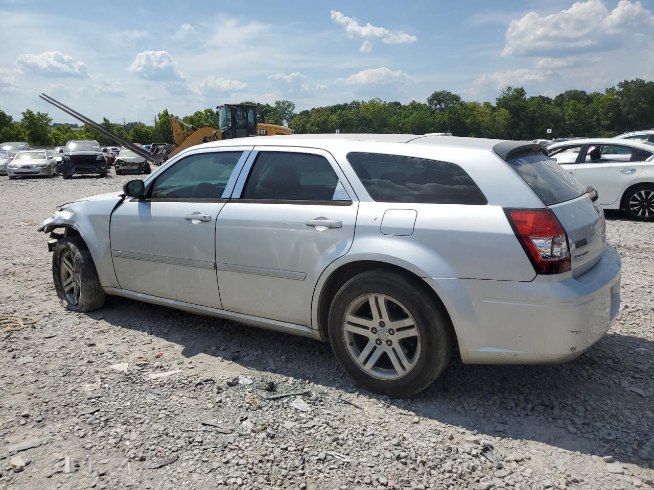 2005 Dodge Magnum Se - Фото 2